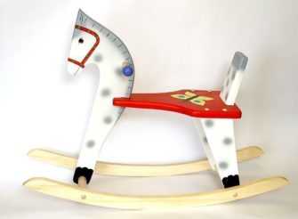  Популярные лошадки-качалки размера S для детей от года до двух лет 