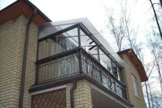 Советы и рекомендации по отделке балкона поликарбонатом