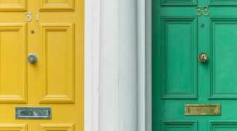 Как покрасить дверь канадку в домашних условиях простой и экономичный способ