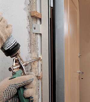 Подробная инструкция по установке узлов алюминиевых дверей для мастеров